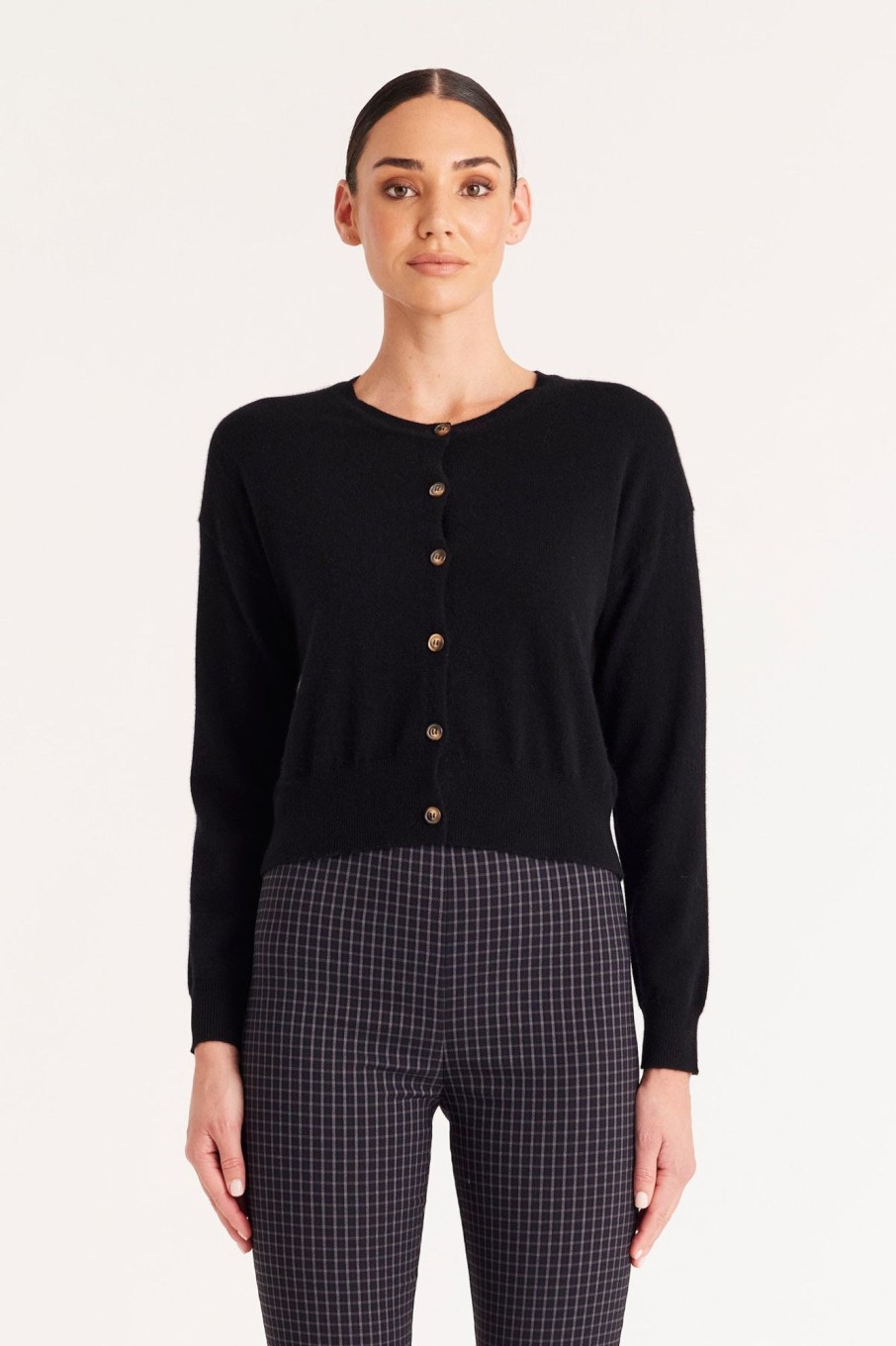 Cable Melbourne Knitwear | Cashmere Button Cardigan - Black