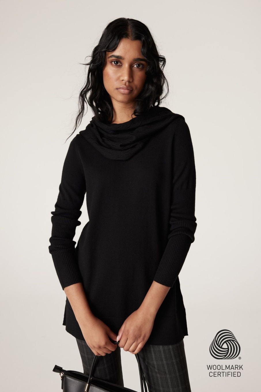 Cable Melbourne Knitwear | Merino Diamond Snood - Black