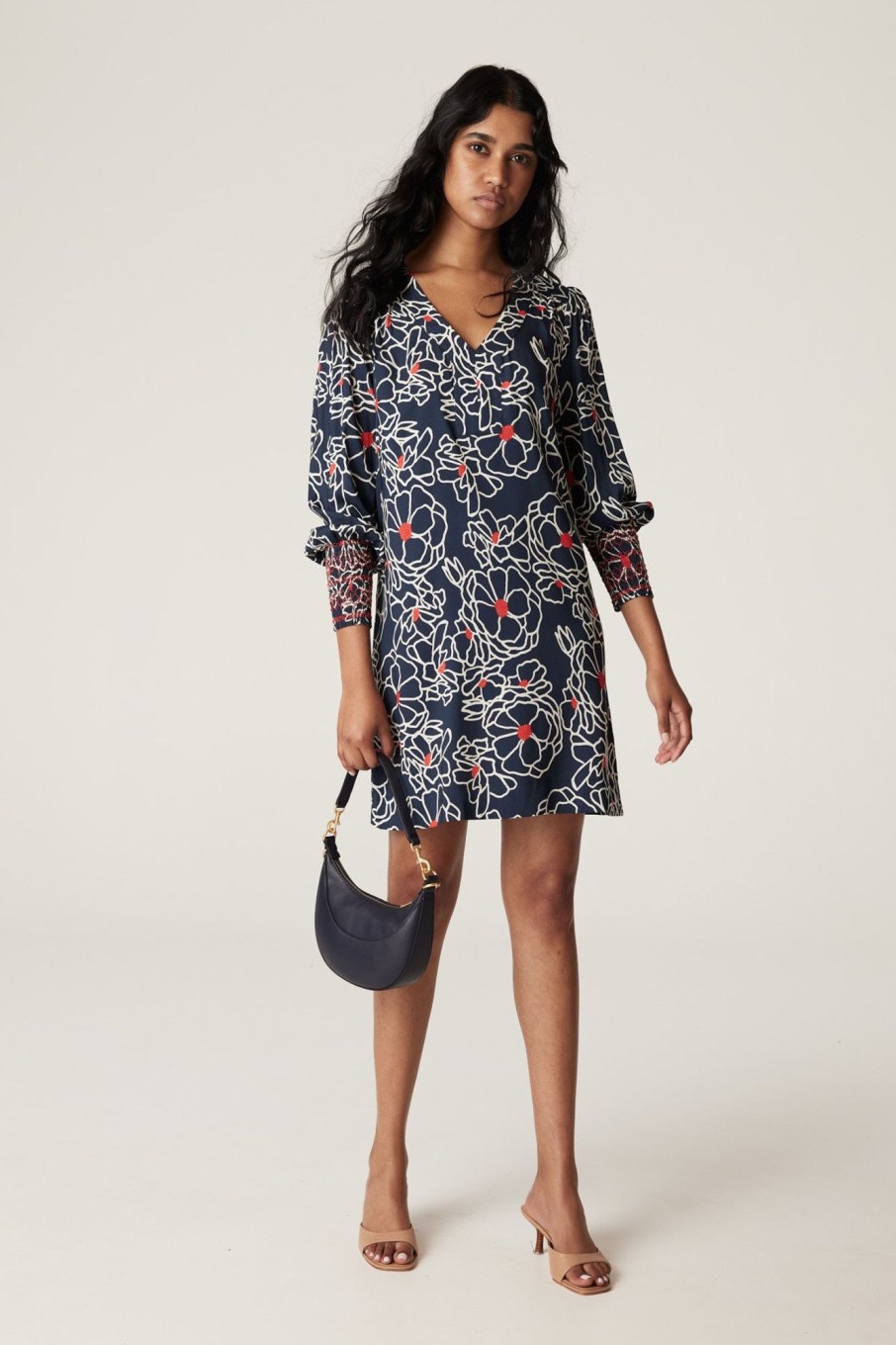 Cable Melbourne Dresses | Uma Shift Dress - Navy Floral