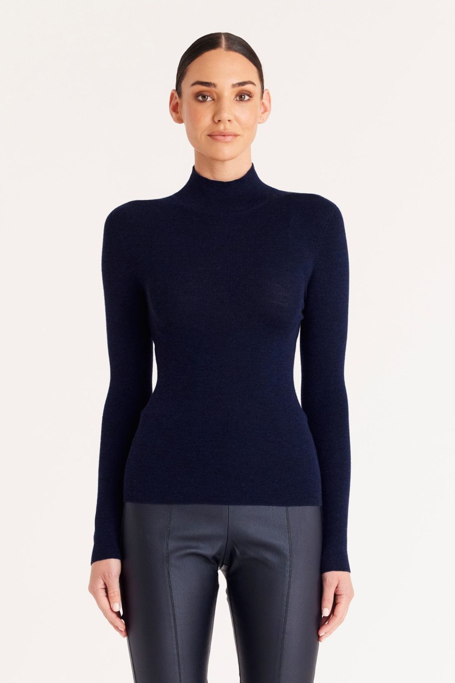 Cable Melbourne Foundation Basics | Seamless Merino Turtle Neck - Navy