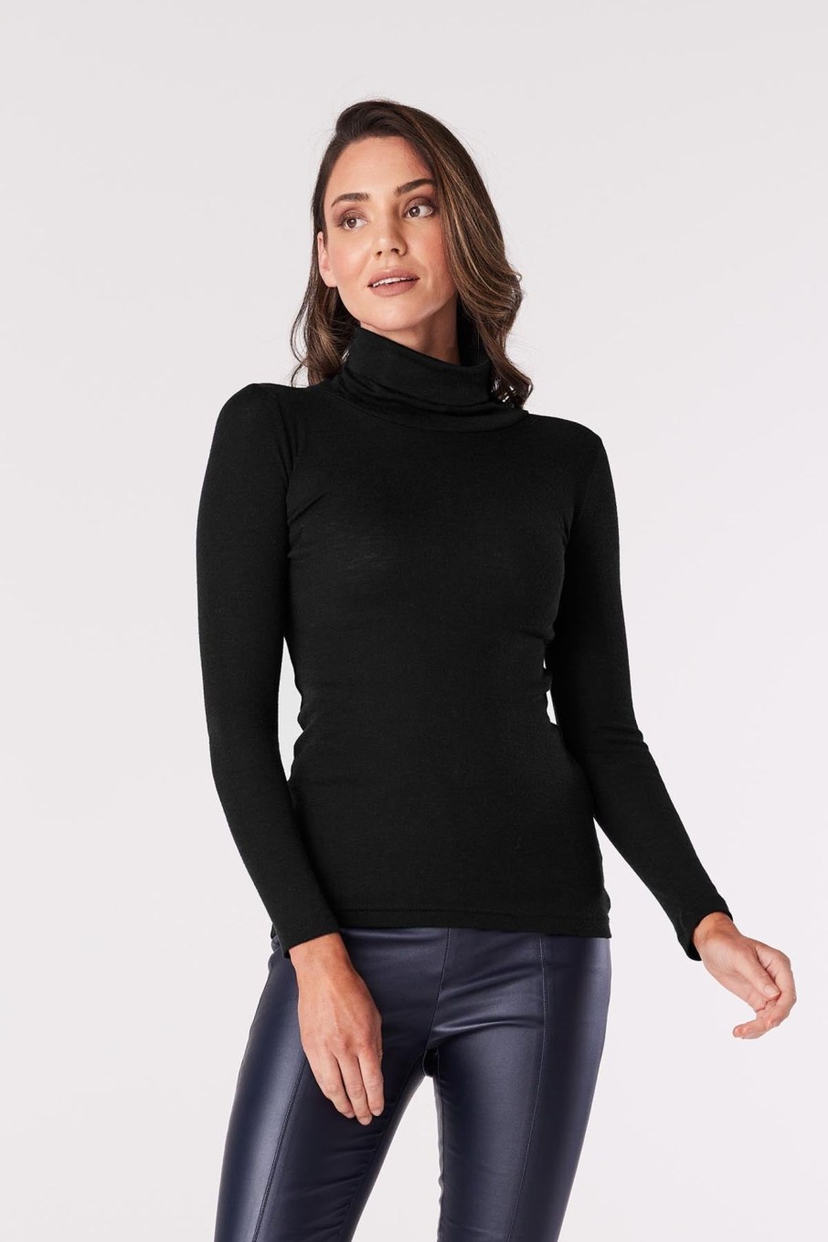 Cable Melbourne Foundation Basics | Babywool Rib Turtle Neck - Black