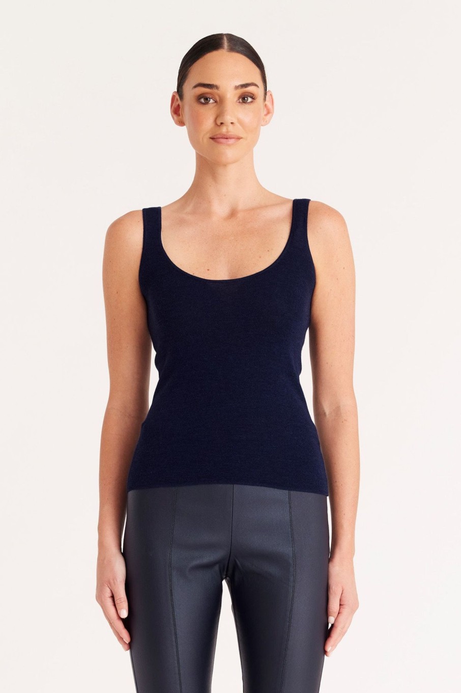 Cable Melbourne Foundation Basics | Superfine Merino Singlet - Navy