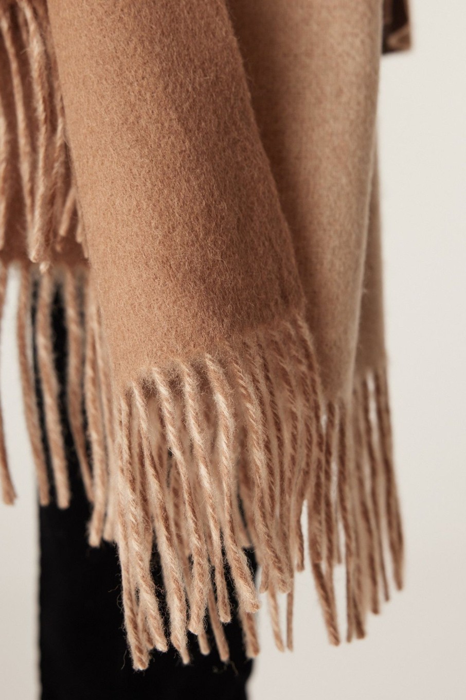 Cable Melbourne Scarves & Beanies | Pure Wool Travel Wrap - Camel