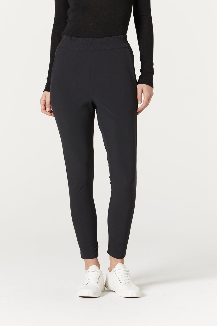 Cable Melbourne Foundation Basics | Elle Slouch Pant - Black